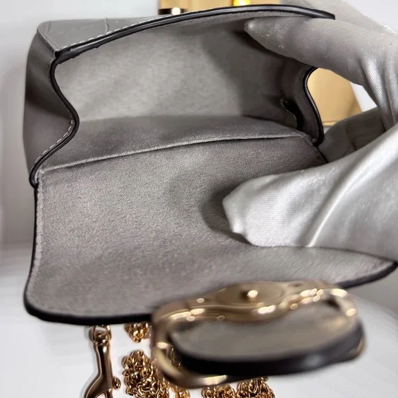 ❣️SOLD - Coach Morgan Card Case On A Chain - Picture 11 of 15